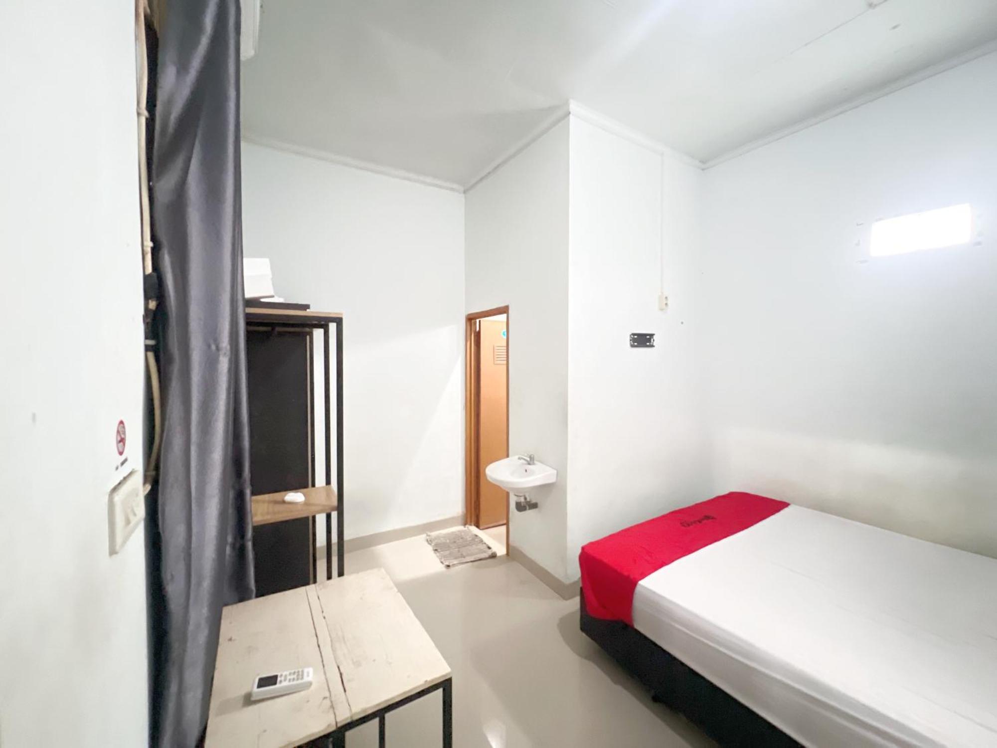 Reddoorz At Kay Residence Waydadi Lampung Bandar Lampung Luaran gambar